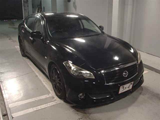 NISSAN FUGA 2010