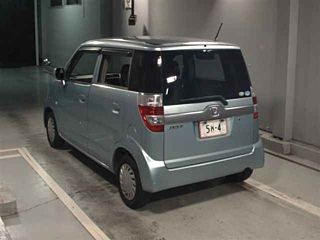 HONDA ZEST 2009