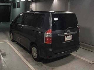 TOYOTA NOAH 2008