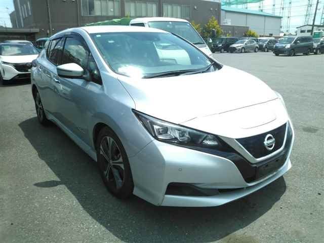 NISSAN LEAF 2018