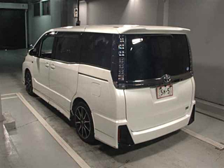 TOYOTA VOXY 2016