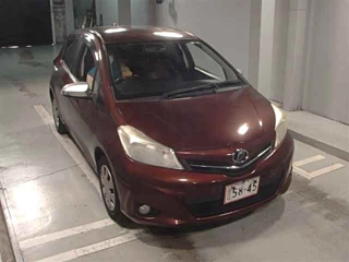 TOYOTA VITZ 2011