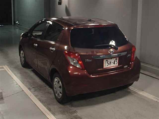 TOYOTA VITZ 2011