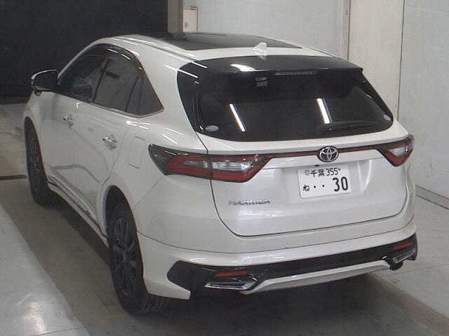 TOYOTA HARRIER 2017