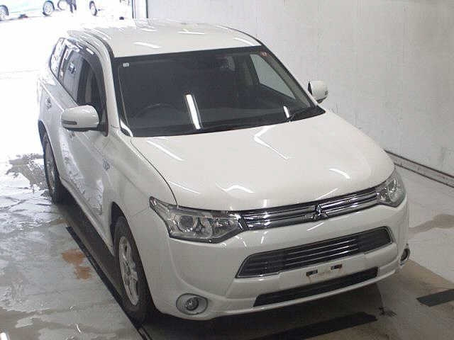 MITSUBISHI OUTLANDER PHEV 2014