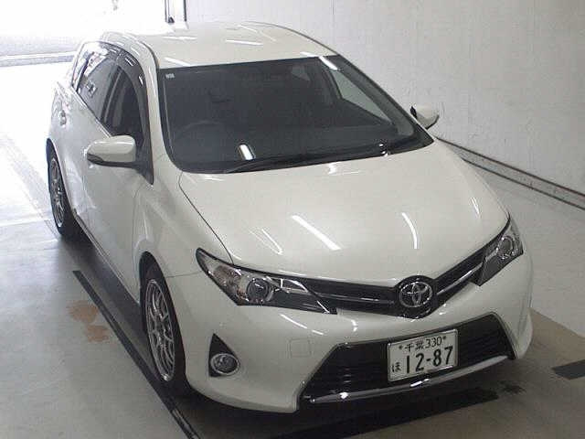 TOYOTA AURIS 2013