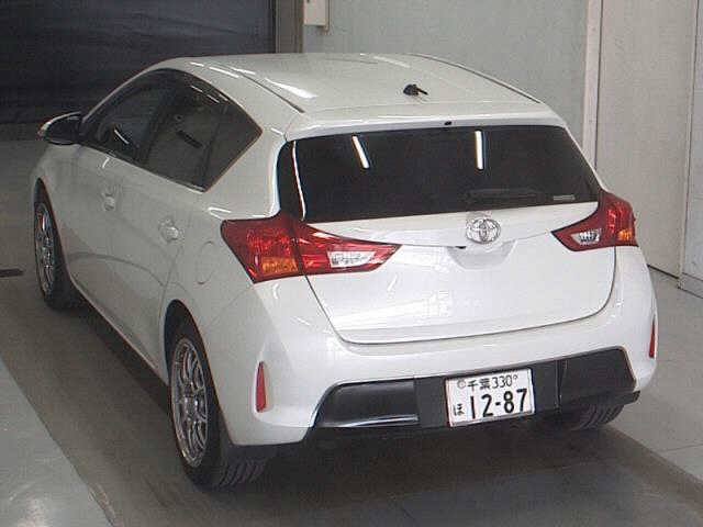 TOYOTA AURIS 2013