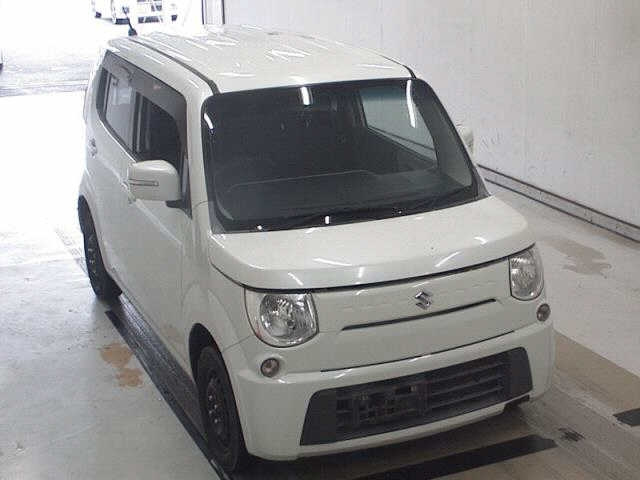 SUZUKI MRWAGON 2011