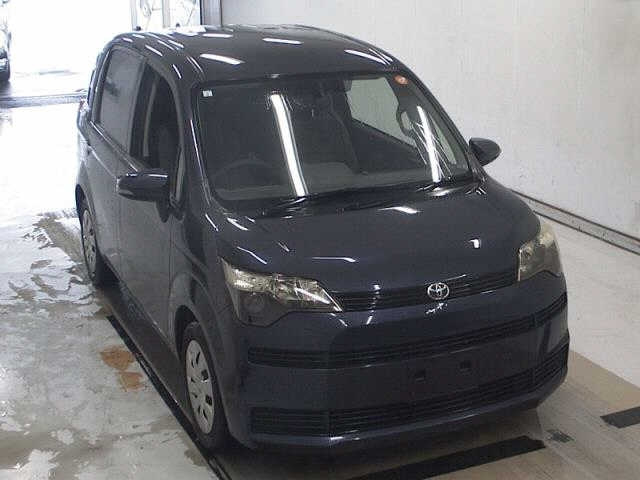 TOYOTA SPADE 2013