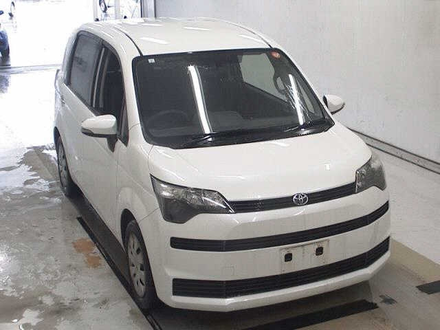 TOYOTA SPADE 2015