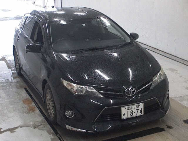 TOYOTA AURIS 2012
