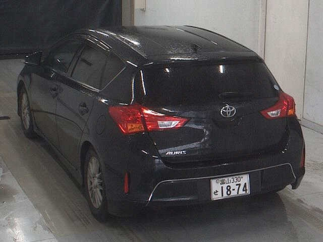 TOYOTA AURIS 2012