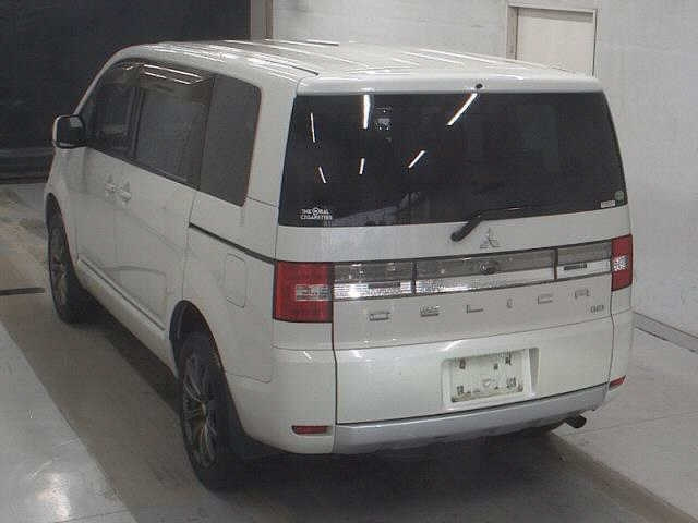 MITSUBISHI DELICA D5 2014