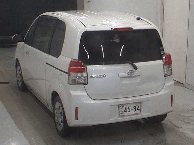 TOYOTA SPADE 2016