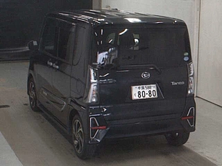 DAIHATSU TANTO 2021