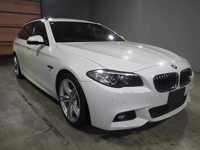 BMW 5 SERIES 2016