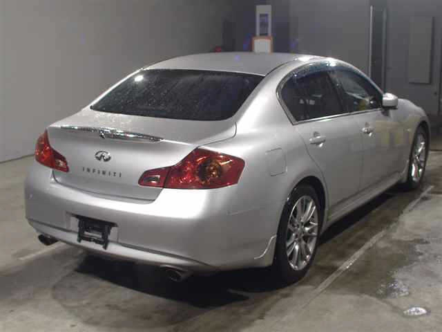 NISSAN SKYLINE 2010