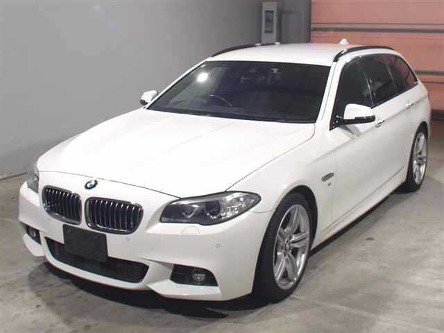 BMW 5 SERIES 2016