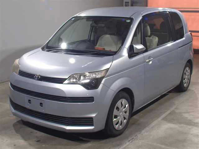 TOYOTA SPADE 2013
