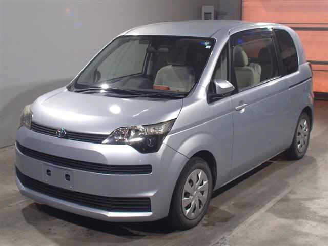 TOYOTA SPADE 2014
