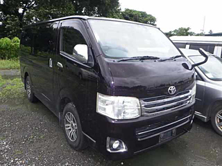 TOYOTA HIACE VAN 2013