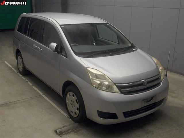 TOYOTA ISIS 2009