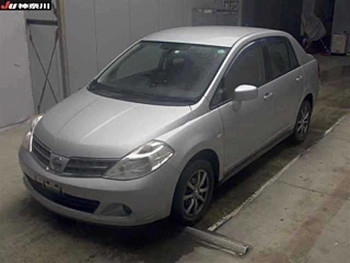 NISSAN TIIDA LATIO 2012