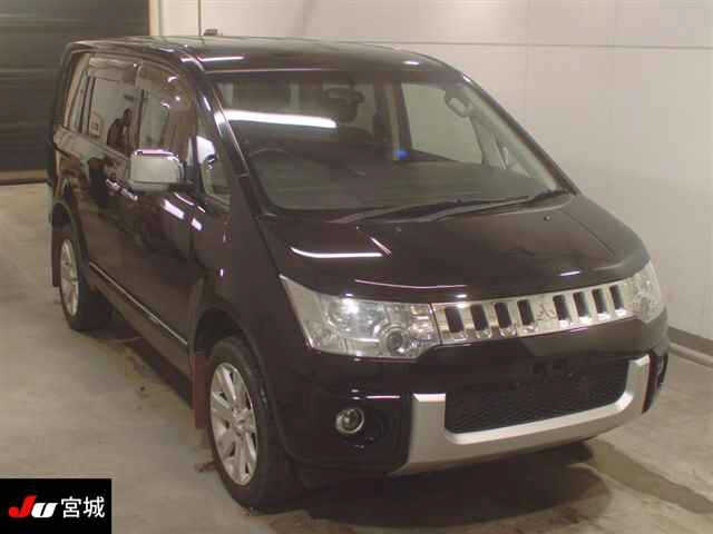 MITSUBISHI DELICA D5 2016