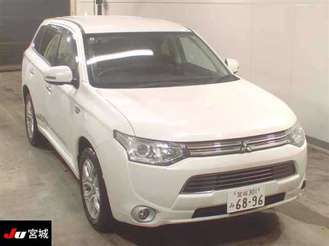 MITSUBISHI OUTLANDER PHEV 2014