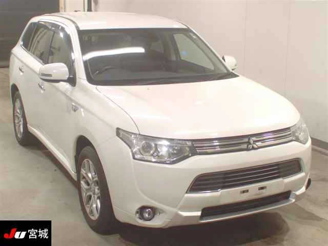 MITSUBISHI OUTLANDER PHEV 2014