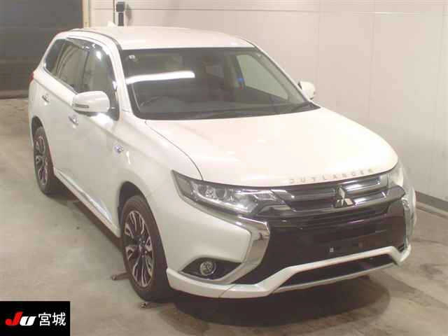 MITSUBISHI OUTLANDER PHEV 2015
