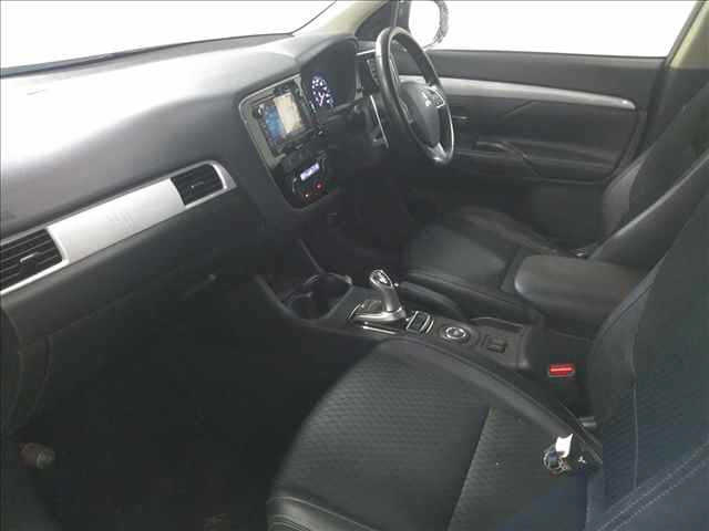 MITSUBISHI OUTLANDER PHEV 2014