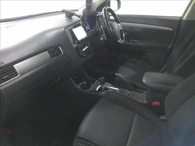MITSUBISHI OUTLANDER 2015