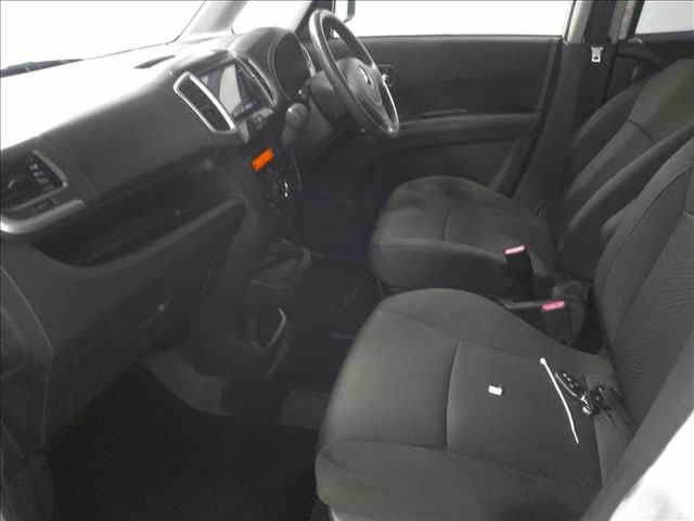 MITSUBISHI DELICA D2 2012