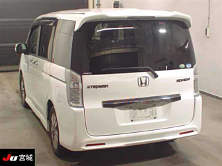 HONDA STEP WAGON 2013