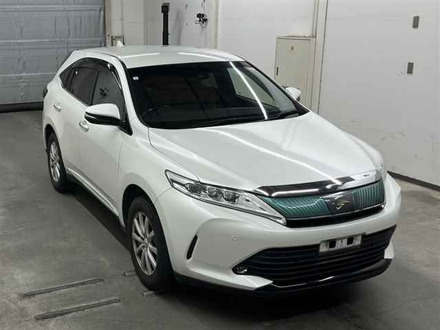 TOYOTA HARRIER 2019