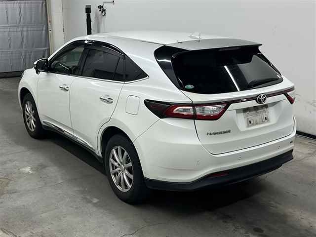 TOYOTA HARRIER 2019