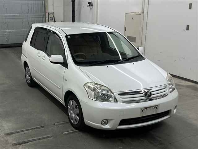 TOYOTA RAUM 2008