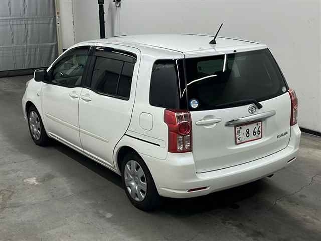 TOYOTA RAUM 2008