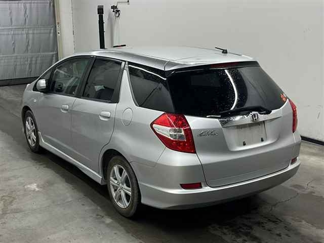 HONDA FIT SHUTTLE 2011