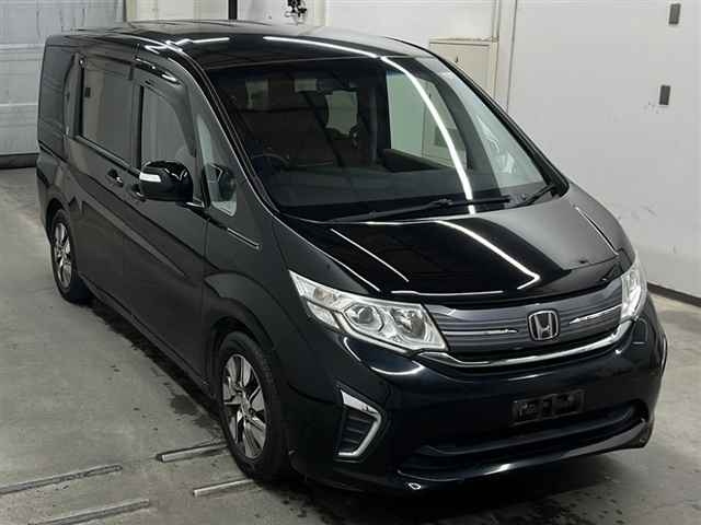 HONDA STEP WAGON 2017