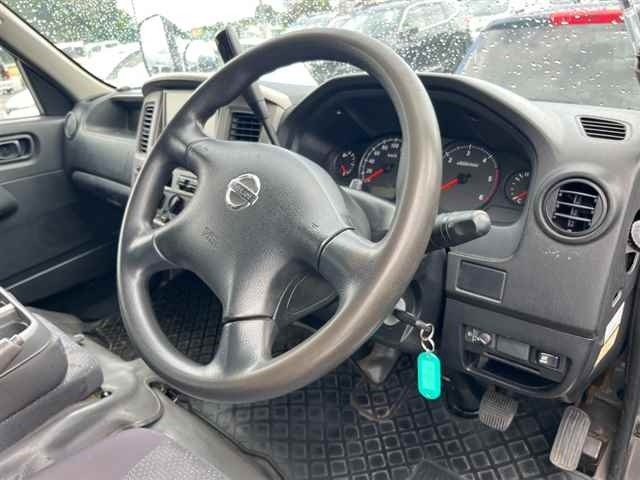 NISSAN CARAVAN VAN 2010