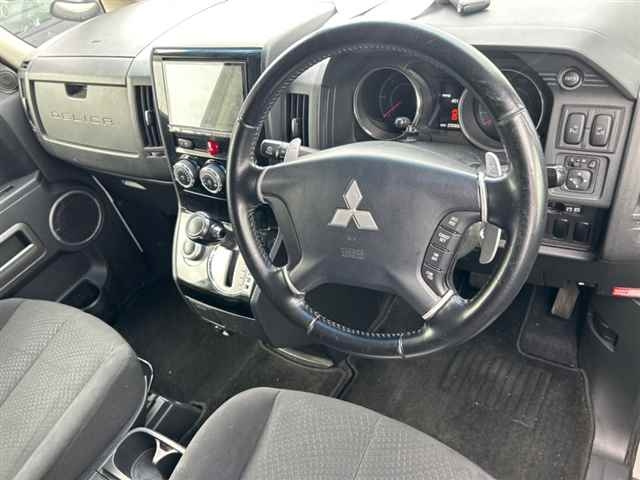 MITSUBISHI DELICA D5 2018