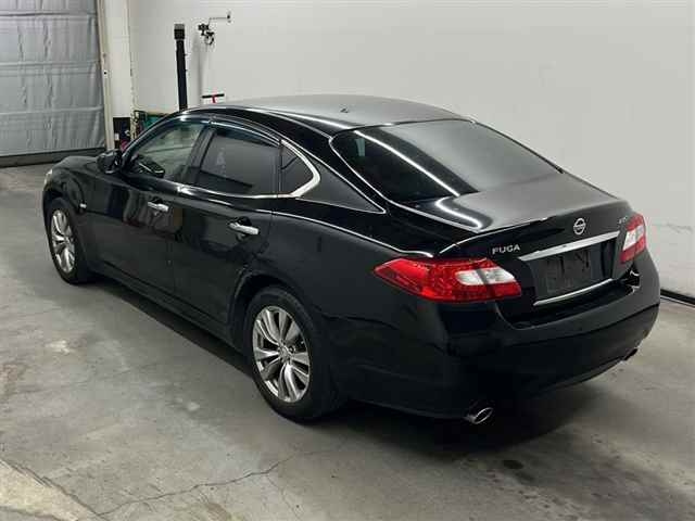 NISSAN FUGA 2012