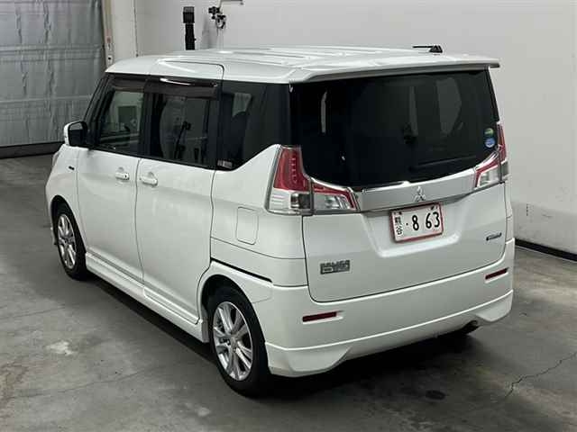 MITSUBISHI DELICA D2 2018