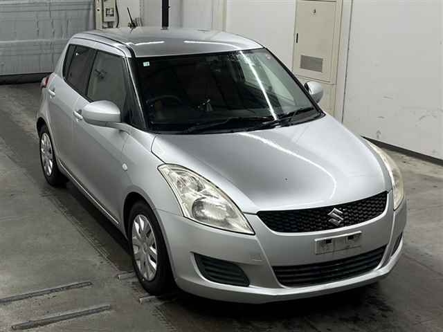 SUZUKI SWIFT 2012