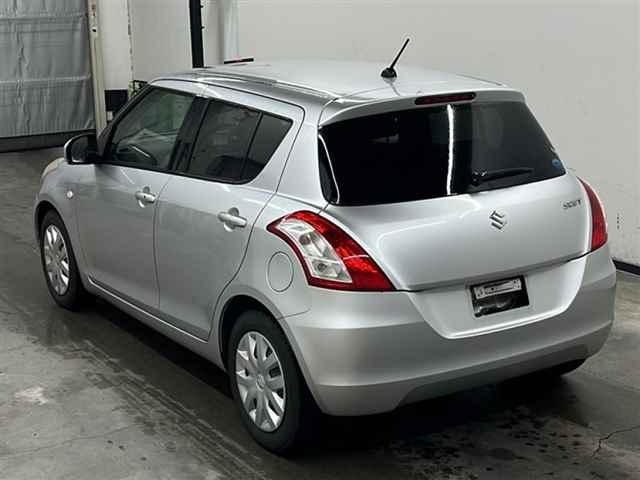 SUZUKI SWIFT 2012