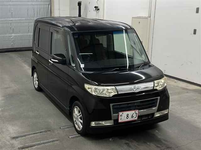 DAIHATSU TANTO 2010