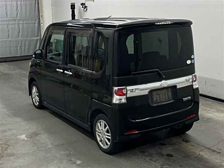 DAIHATSU TANTO 2010