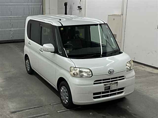 DAIHATSU TANTO 2010
